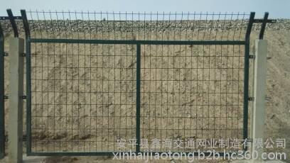 铁路护栏 2012版防护栅栏的优质选择与鑫海厂家供应解析